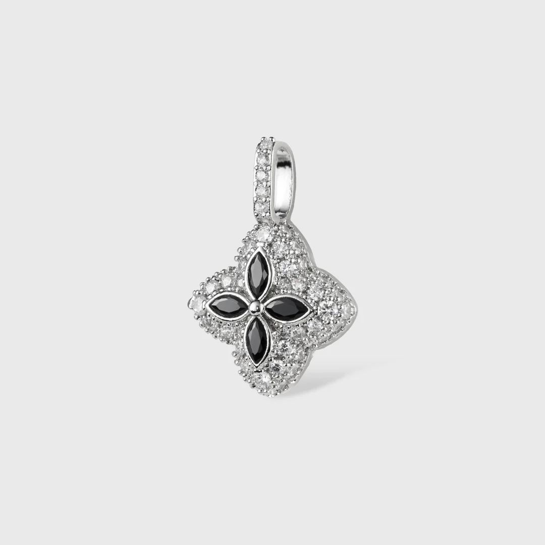 Black Clover Icon Pendant - Image 4