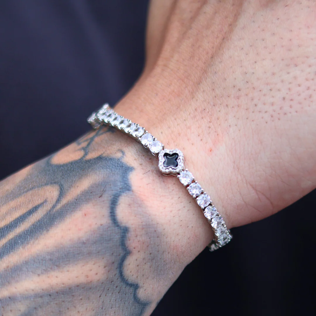 Black Clover Tennis Bracelet (Silver) - 4mm - Image 4