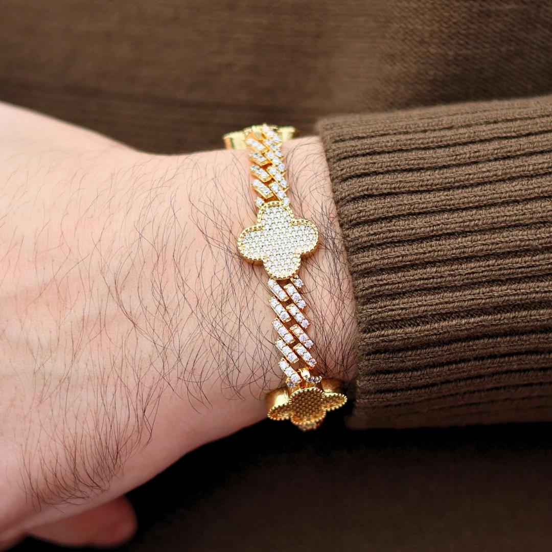 Clover Iced Prong Cuban Chain + Bracelet (Gold) - 8mm - Image 4