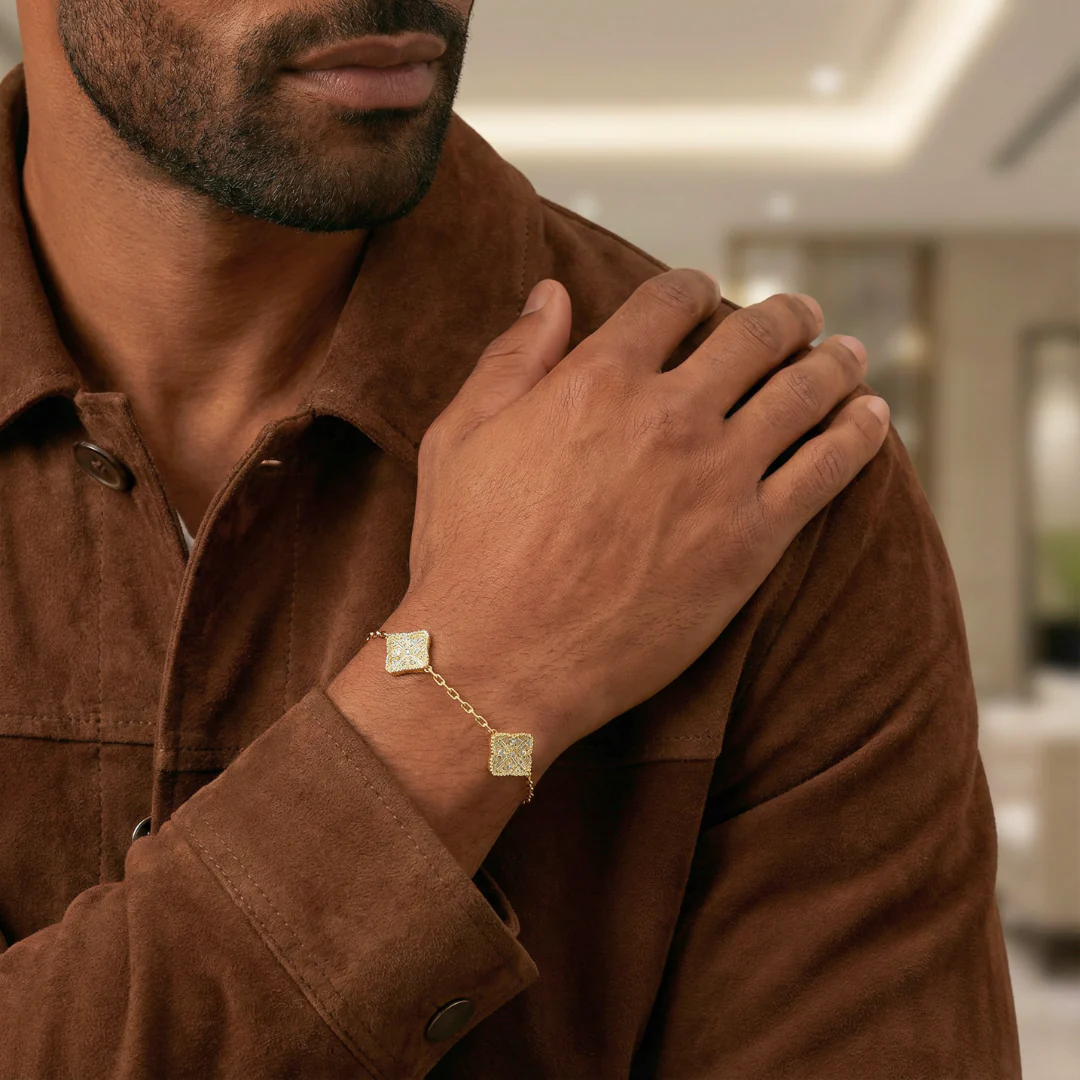 Clover Royale Bracelet (Gold) - Image 3