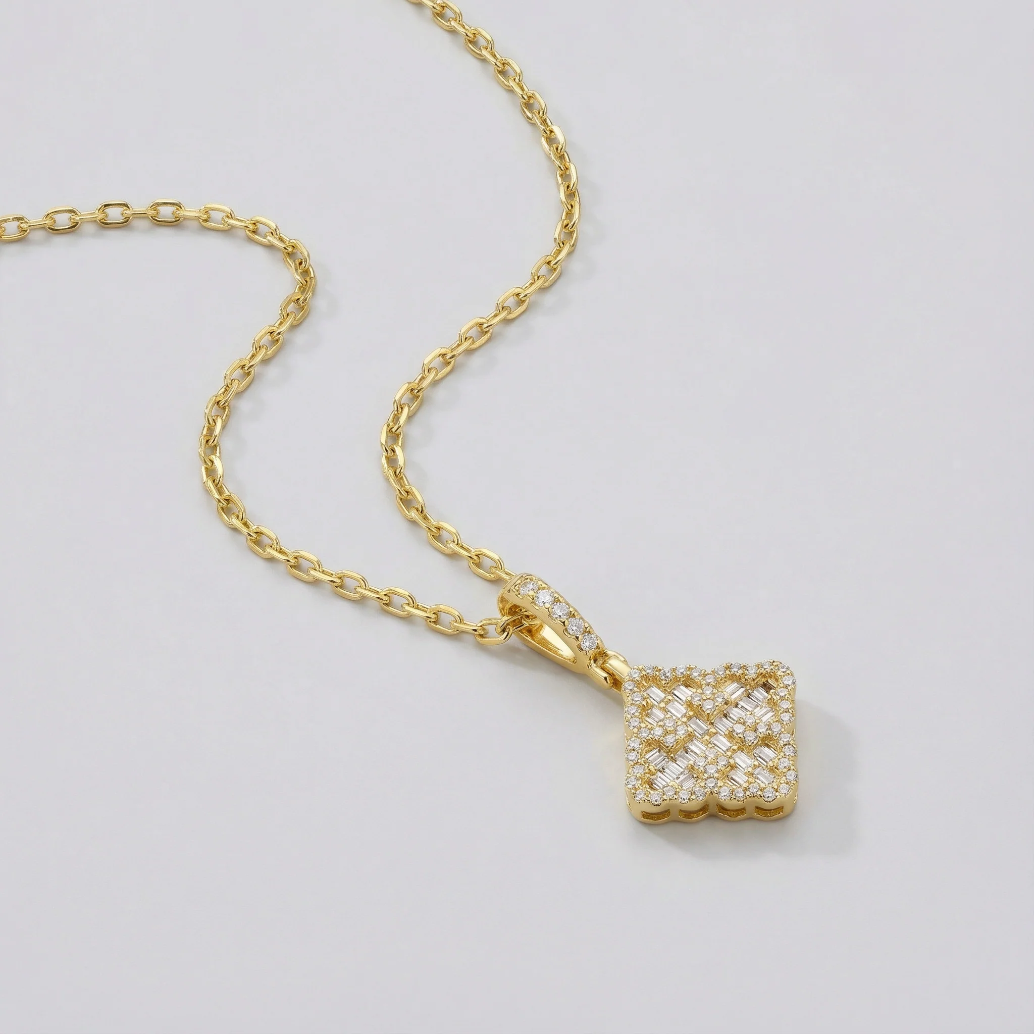 Clover Royale Pendant (Gold) - Image 4
