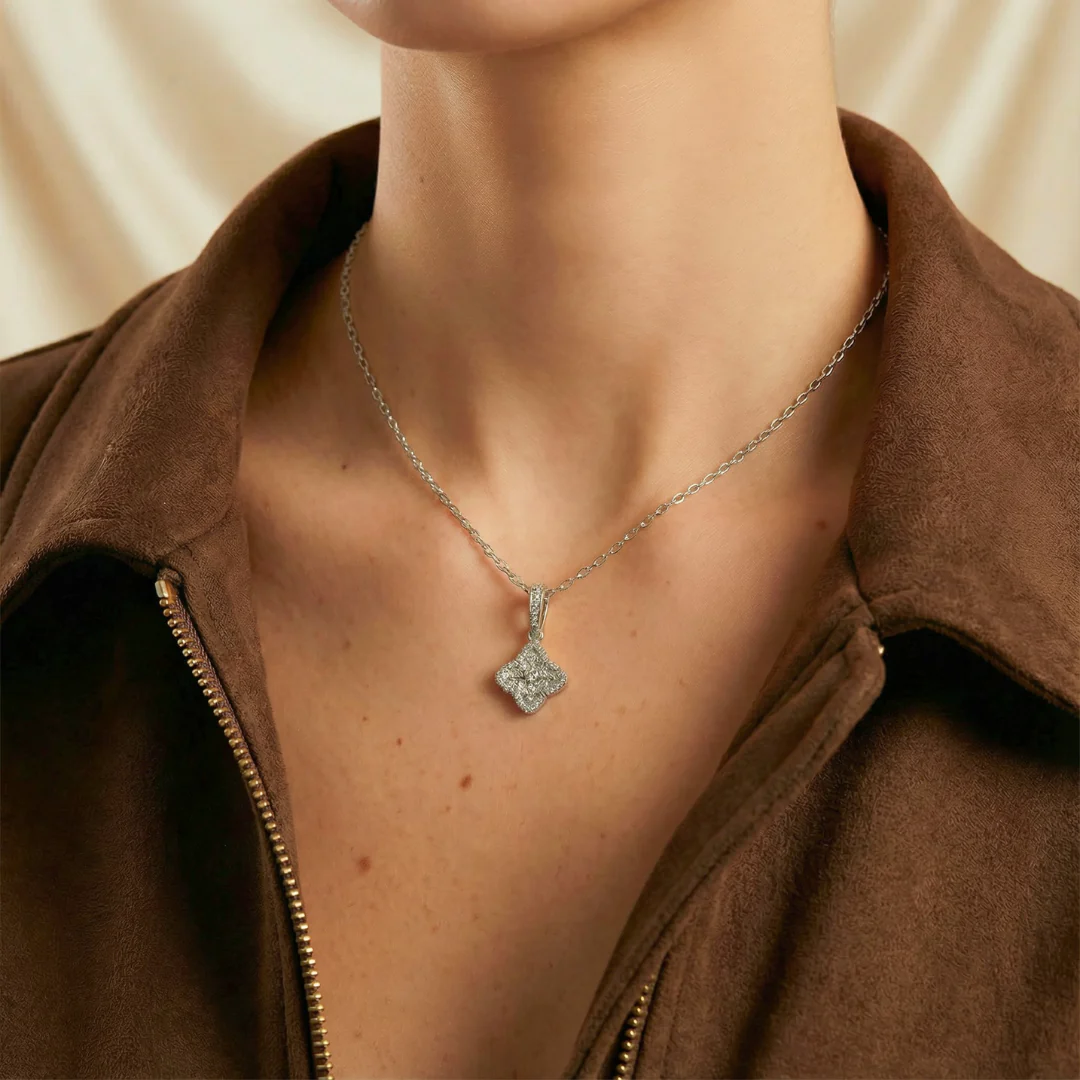 Clover Royale Pendant (Silver) - Image 3