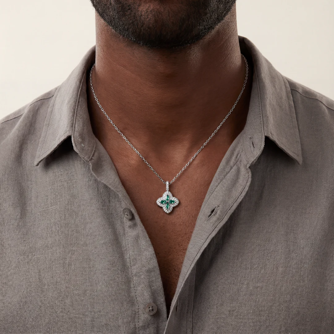 Green Clover Icon Pendant + Bracelet + Earrings - Image 7