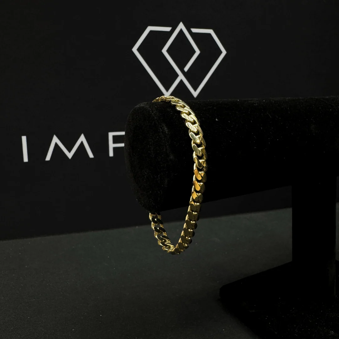 Solid Gold Cuban Link Bracelet - 7mm - Image 3