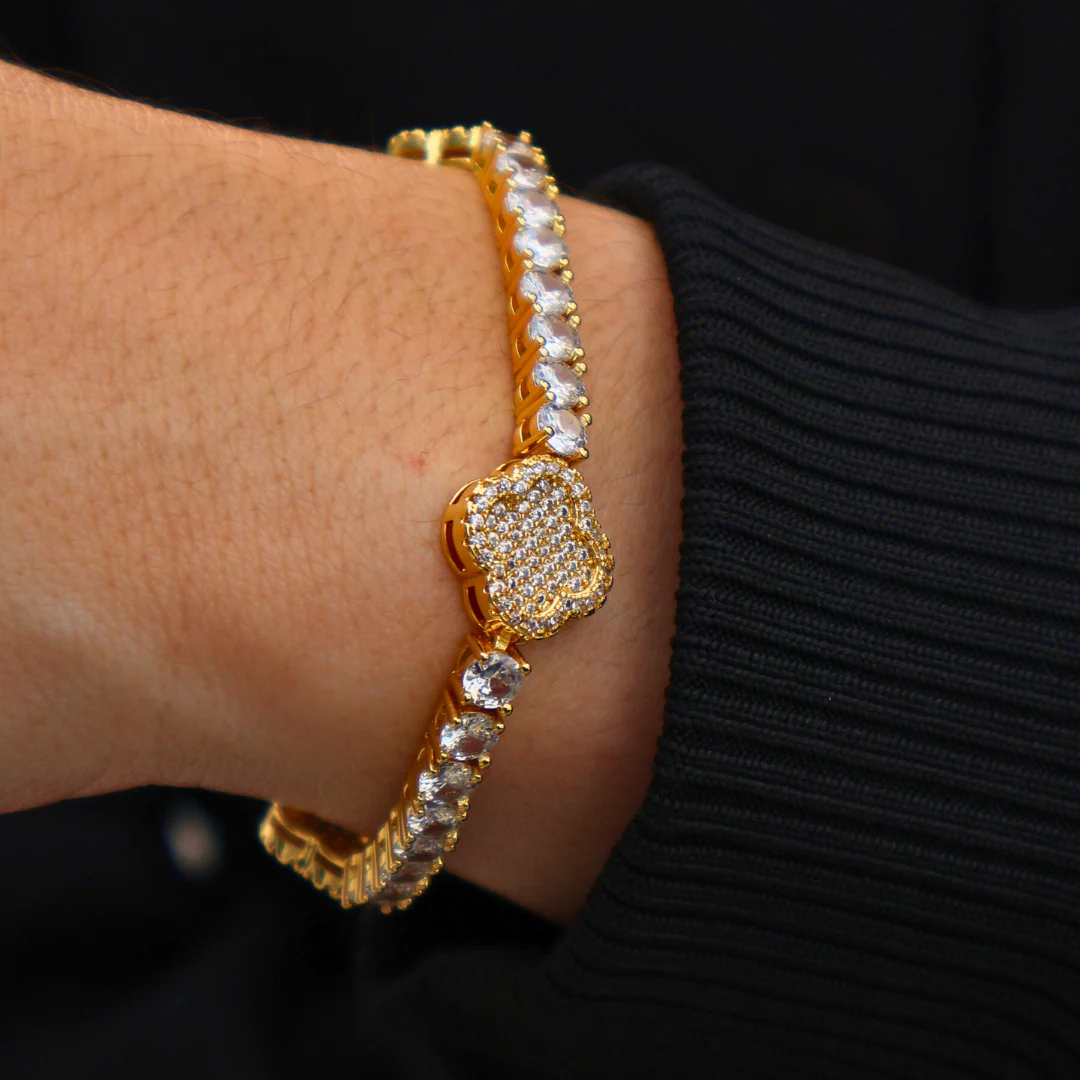 Women's Clover Tennis Bracelet (Gold) - 4mm - Image 2