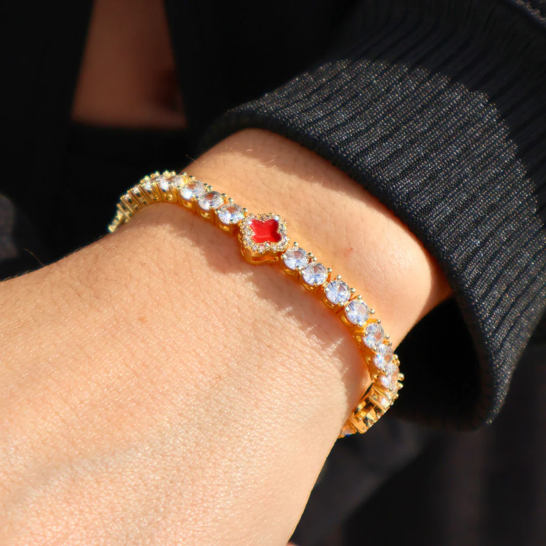 Women's Red Clover Tennis Bracelet (Gold) - 4mm - Image 2
